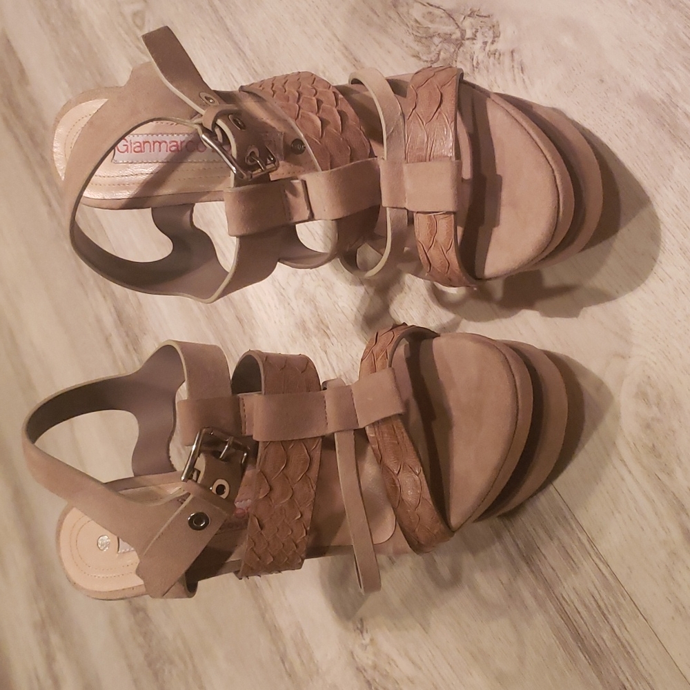 Gianmarco Lorenzi size 40 color light brown 100% AUTHENTIC